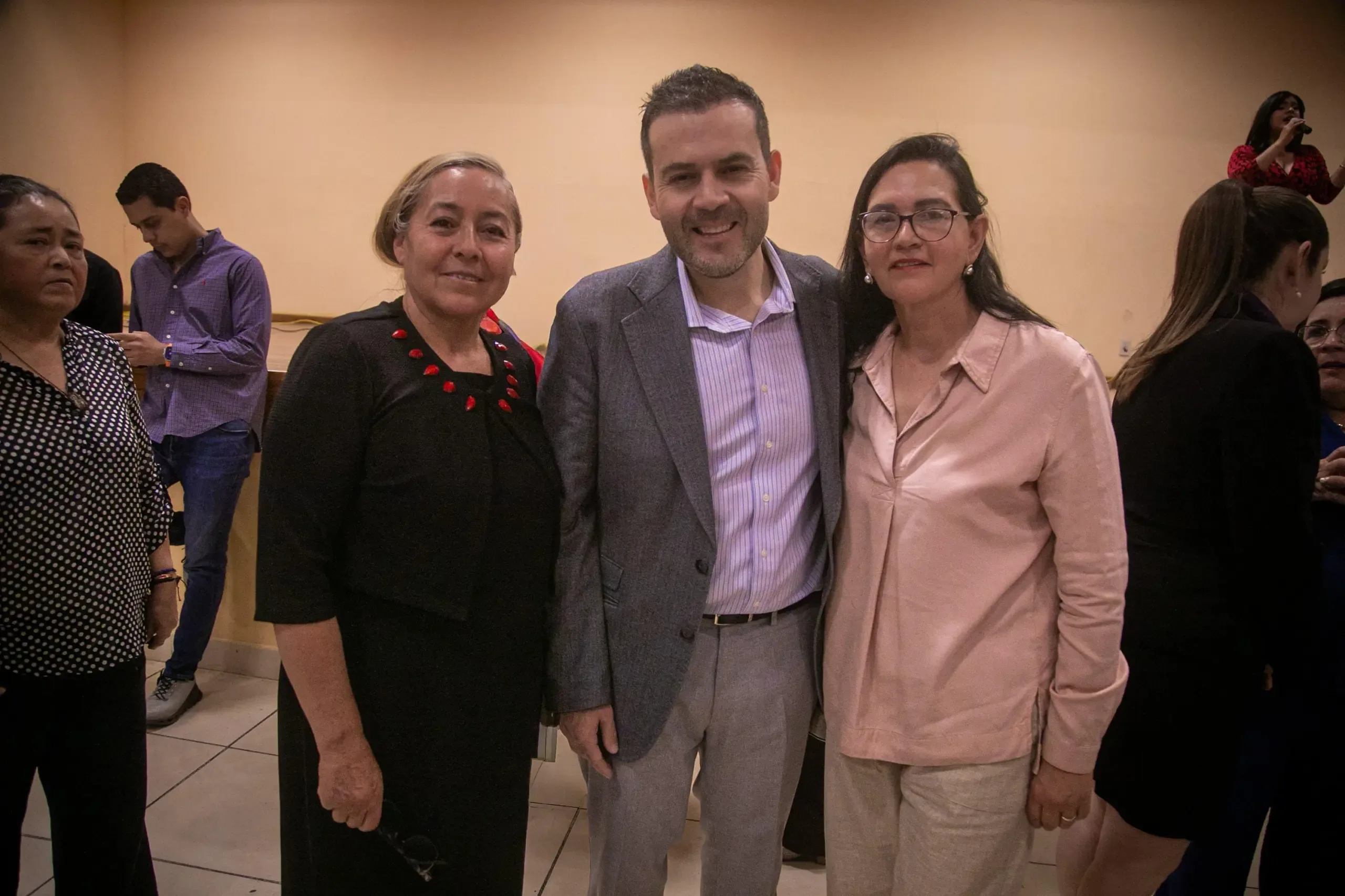 Ulises Mejía Haro impulsa agenda feminista en encuentro con colectivas de Zacatecas