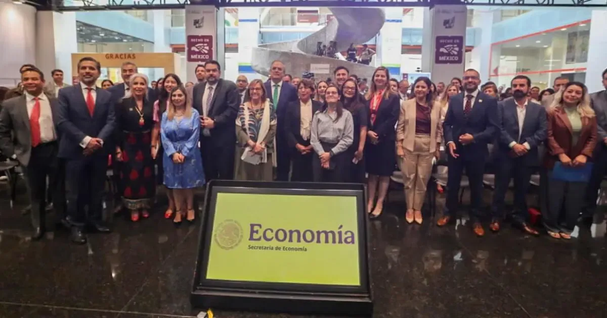 La Secretaría de Economía presenta un programa de créditos para modernizar y fortalecer a las MIPYME del calzado.
