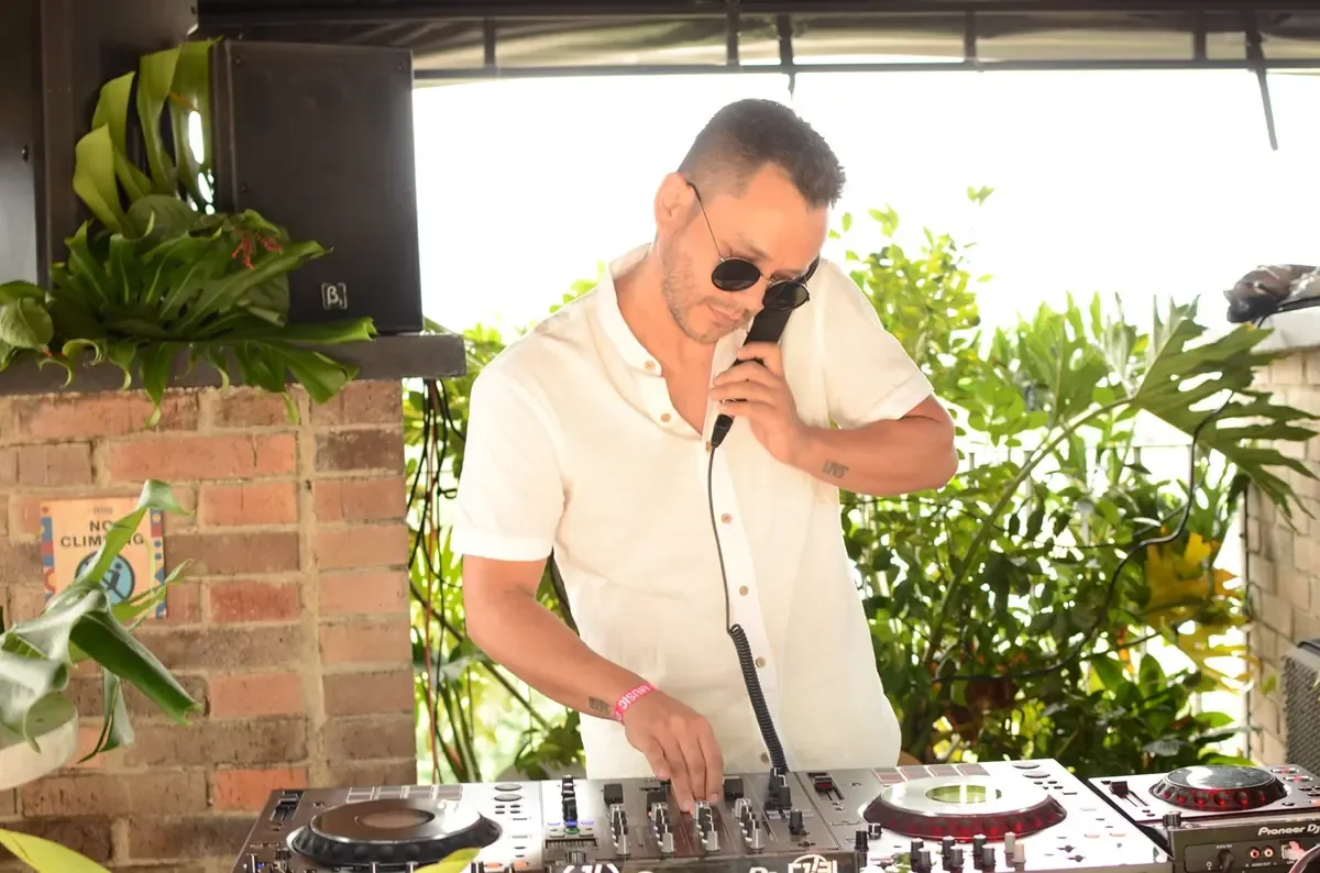 El regreso incluye nuevos proyectos para impulsar la cultura DJ y potenciar talentos emergentes.
