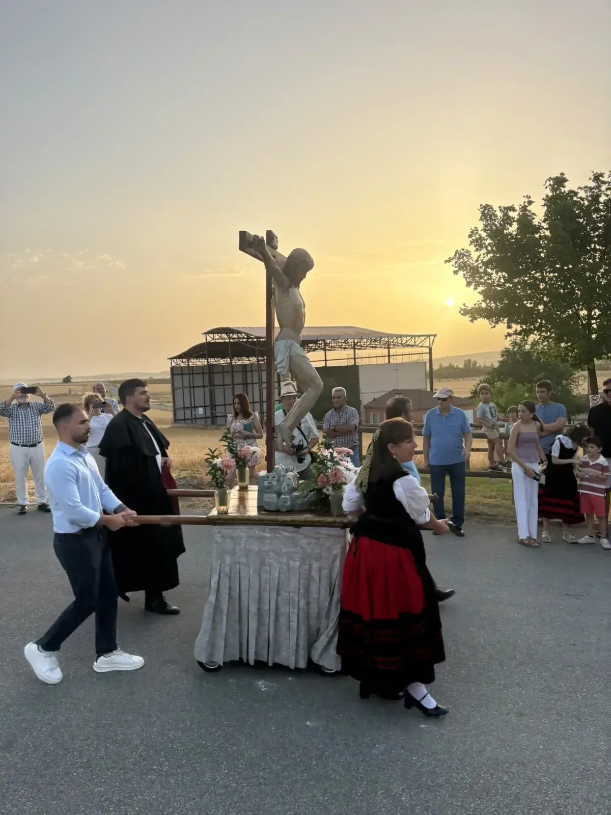 La festividad, celebrada por voluntarios, destaca la tradición y la comunidad en Tabanera la Luenga.