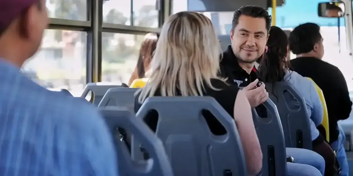 El programa de transporte comunitario gratuito beneficia a miles en Querétaro.