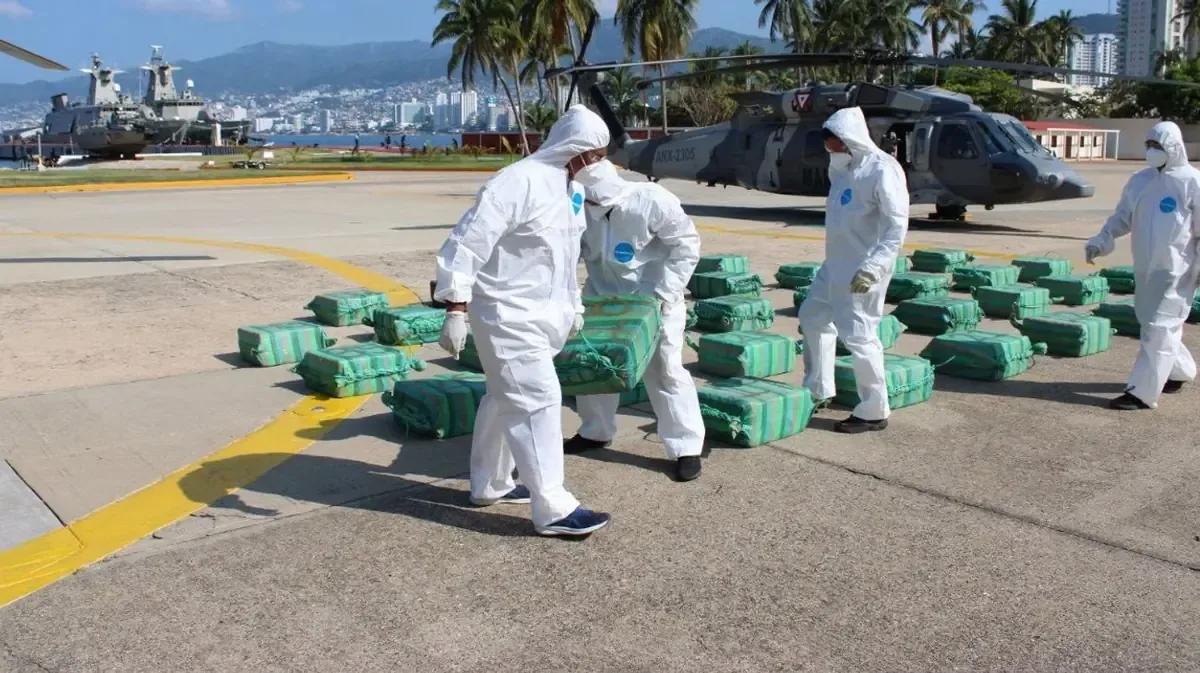 La operación representa un fuerte golpe al narcotráfico en el Pacífico mexicano.