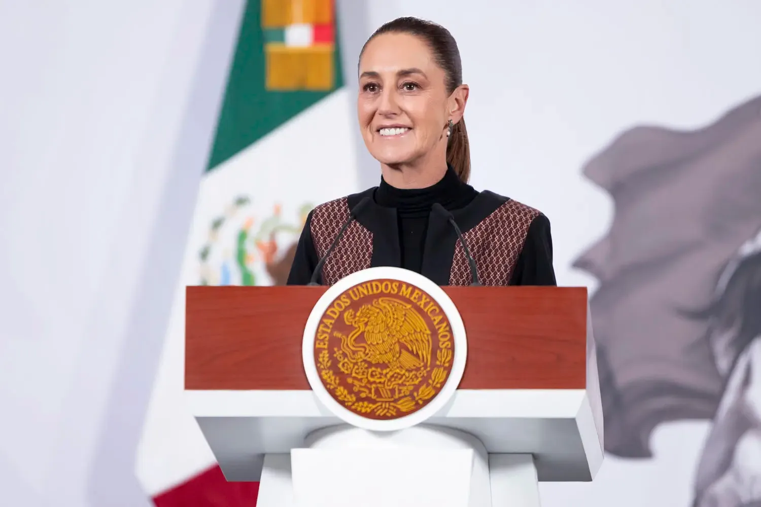 VIDEO | Sheinbaum cuestionada sobre archivos extraterrestres de la SEDENA