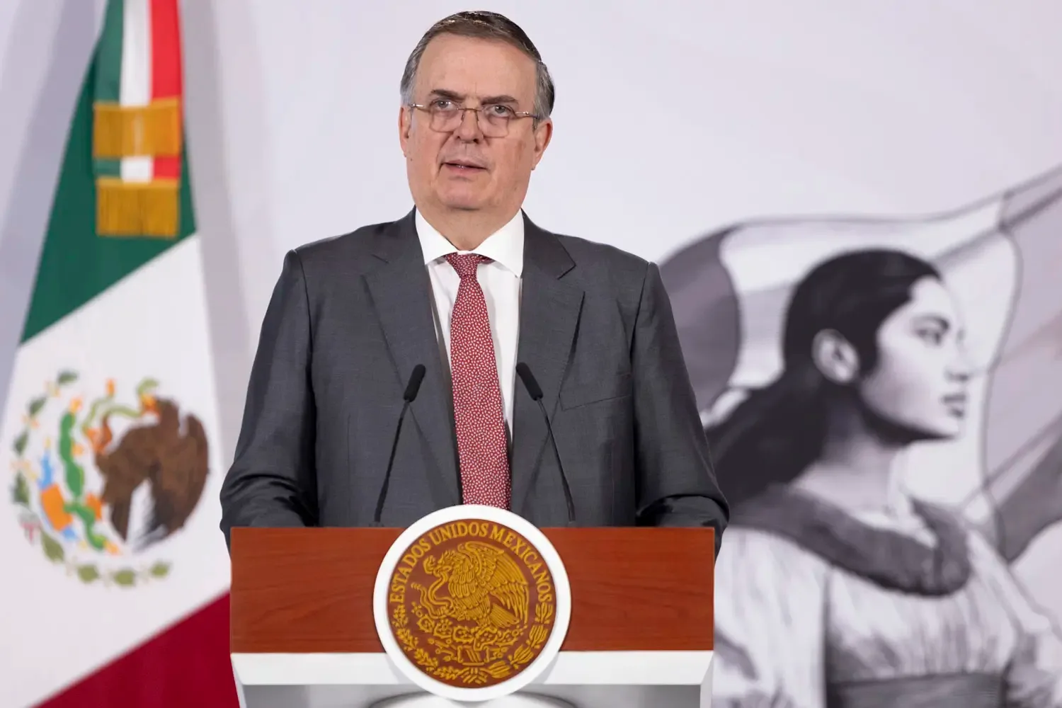 Marcelo Ebrard sobre hijo en Embajada: "No veo ningún abuso"