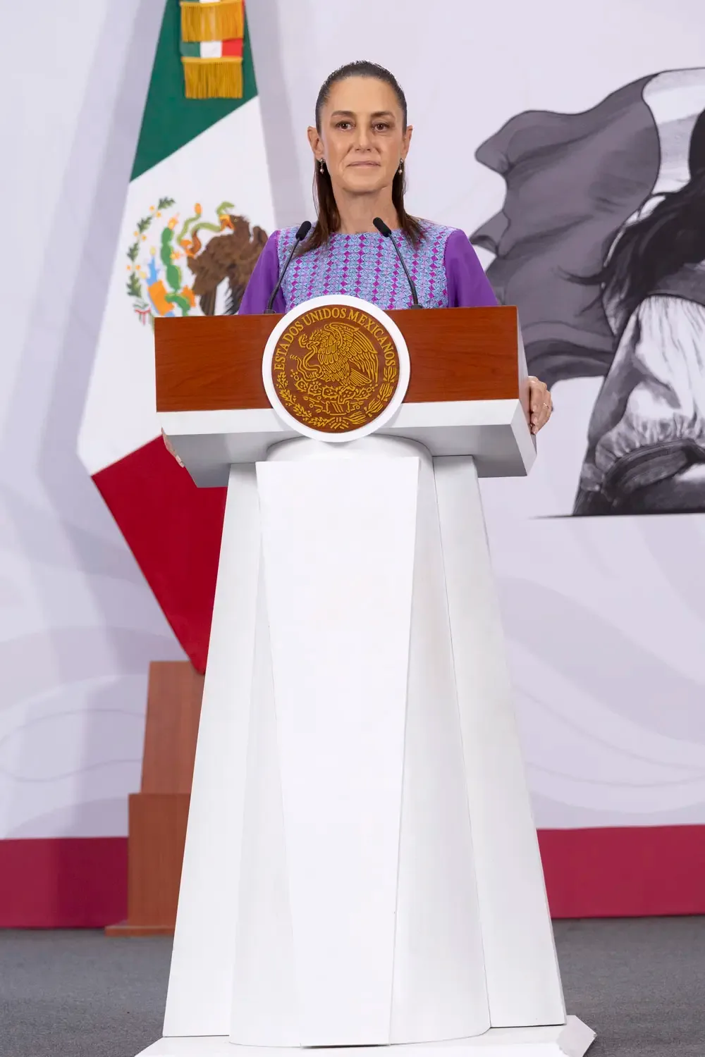VIDEO | Oposición se Cuelga del Exterior: Sheinbaum