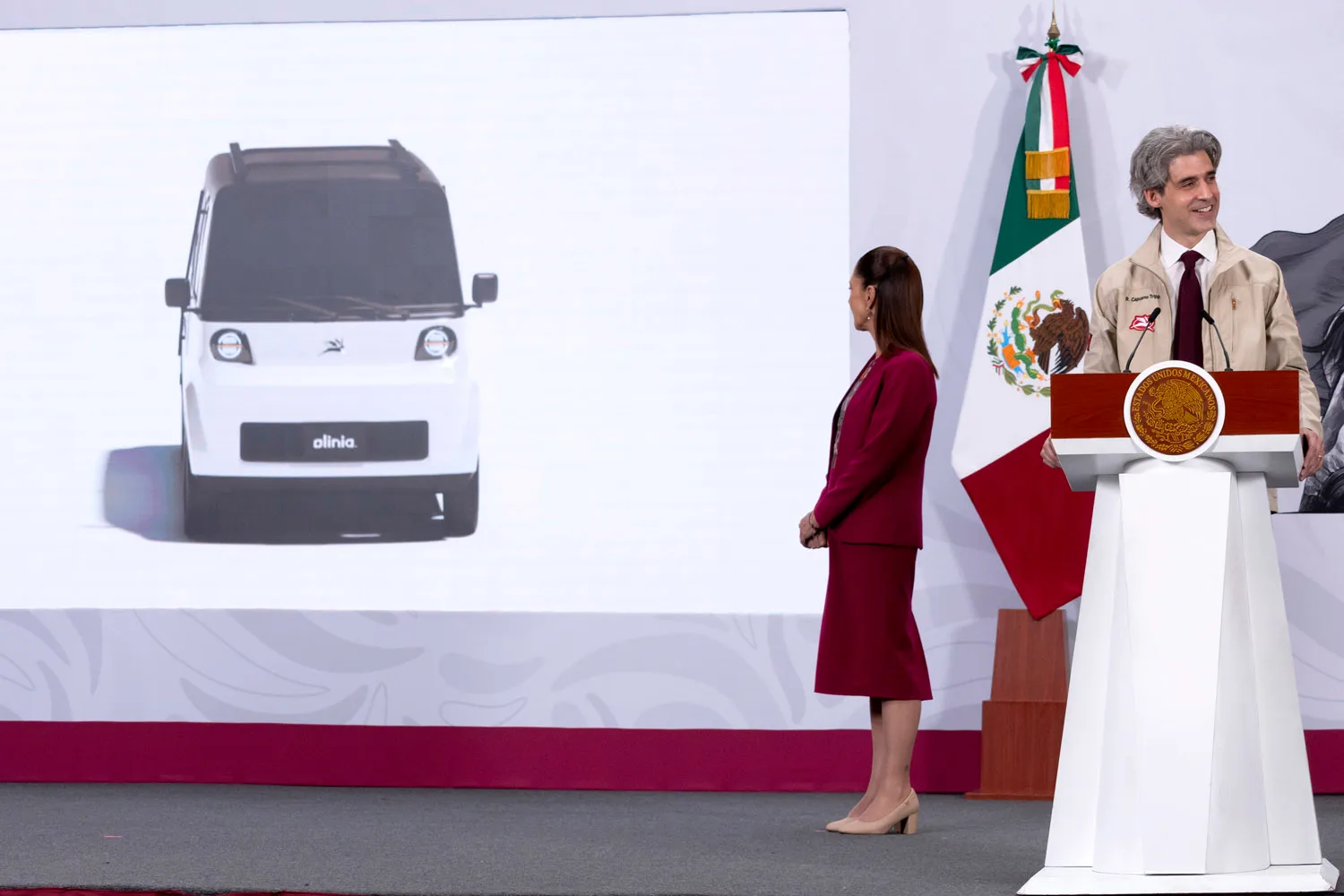 VIDEO | Presentan Olinia: El Primer Auto Eléctrico 100% Mexicano