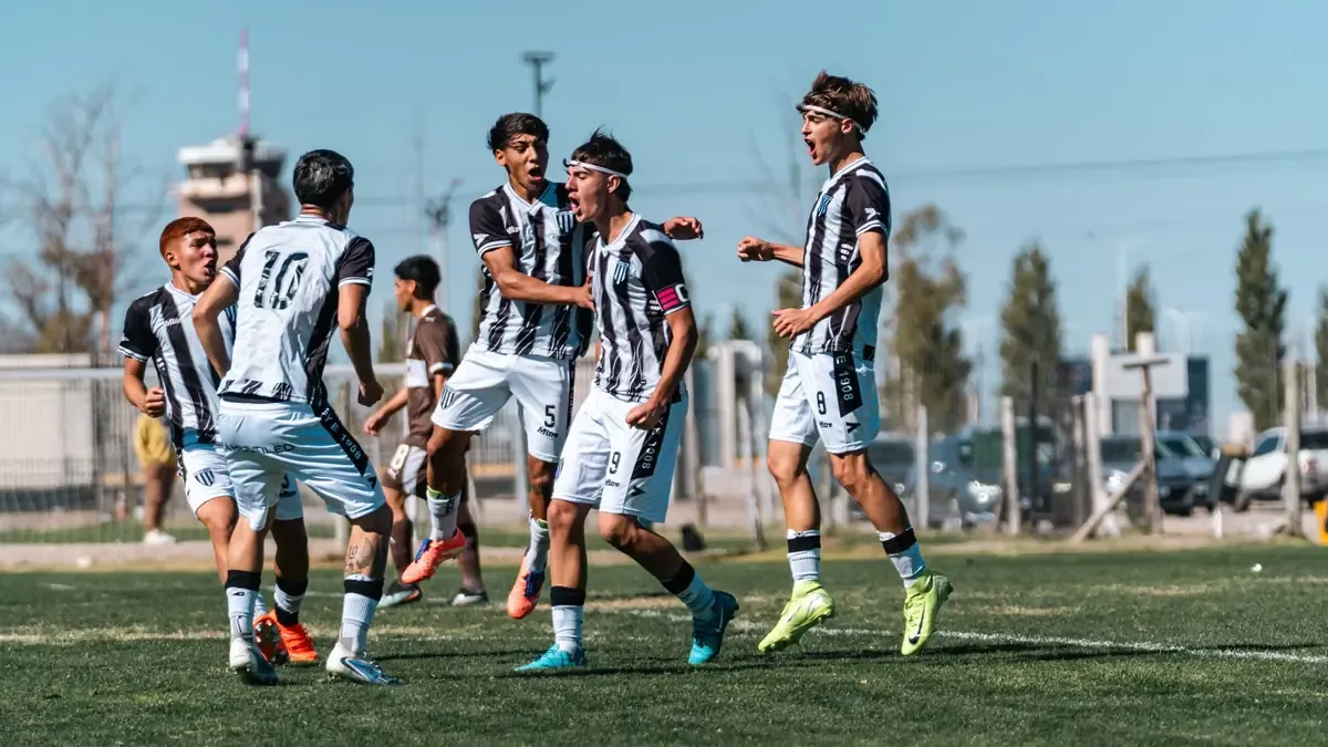 Este torneo ofrece ascensos al Federal A 2027 y al Argentino del Interior 2027.