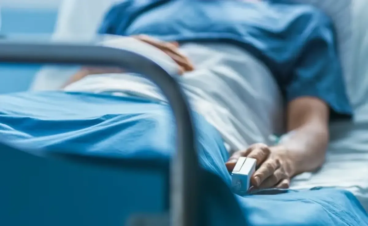 La Secretaría de Salud realiza acciones para prevenir nuevos casos tras la intoxicación masiva en una comunidad.
