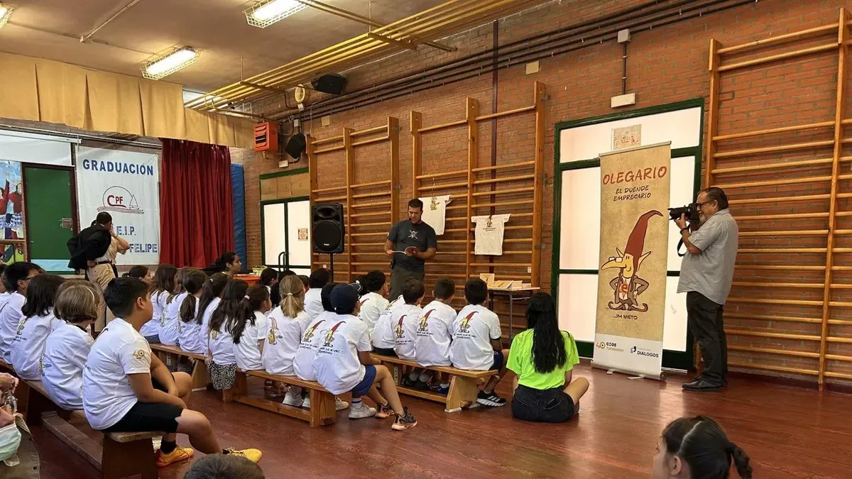 Una iniciativa municipal enseña a los niños sobre finanzas y emprendimiento mediante actividades lúdicas.