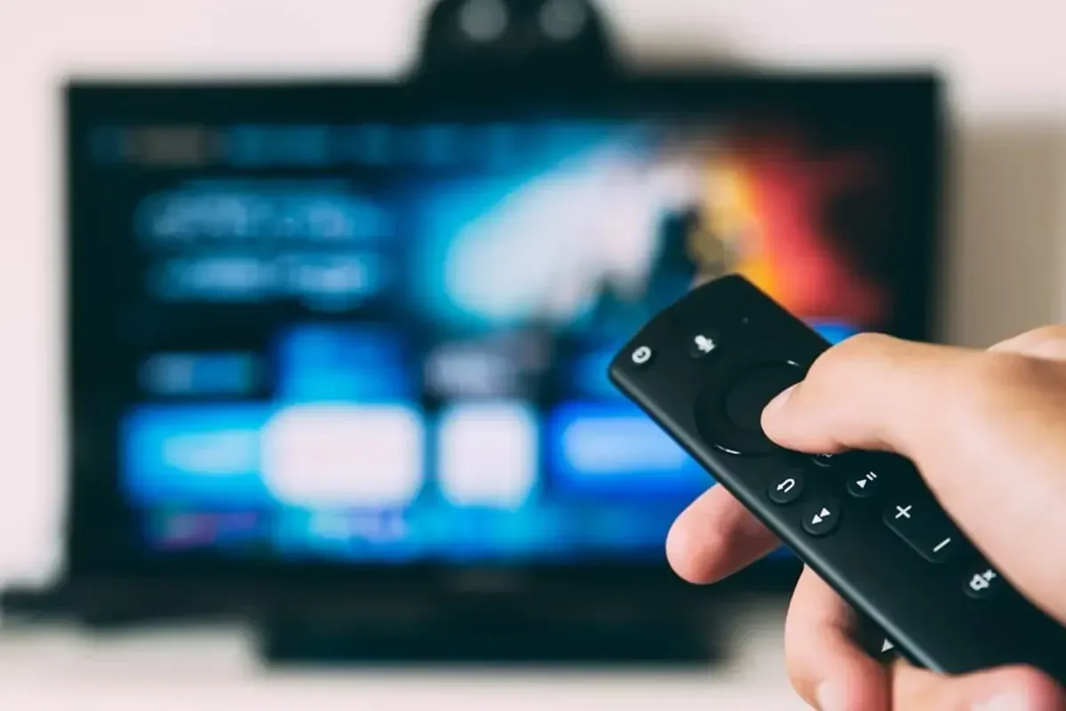 Accede a películas y series sin costo a través de cinco plataformas destacadas.