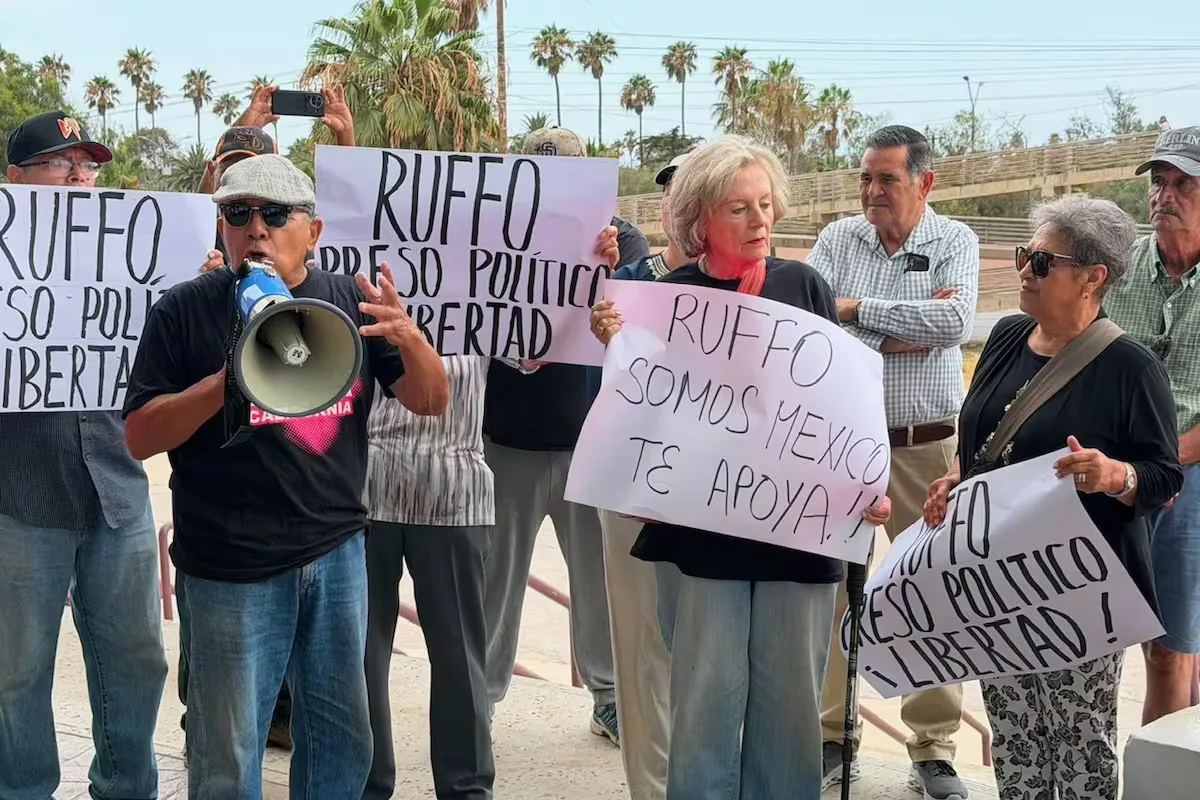 VIDEO | Protestan por Detención de Ernesto Ruffo en Baja California