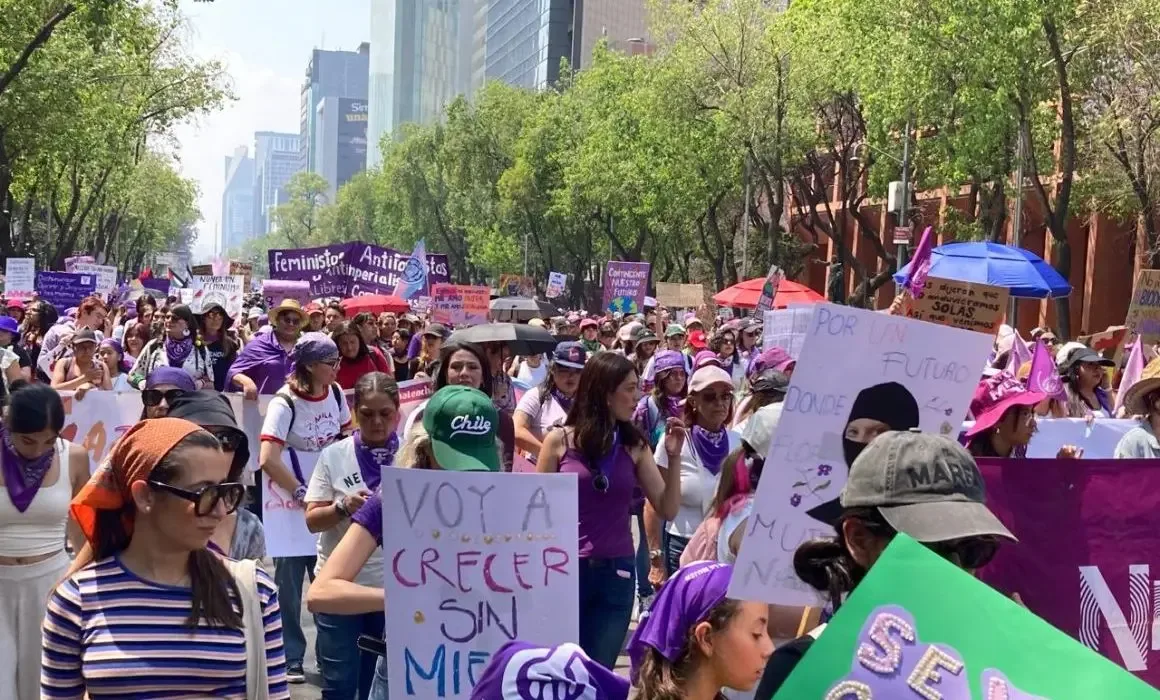 VIDEO | Marcha Masiva por el #8M: 100 Mil Mujeres en la CDMX