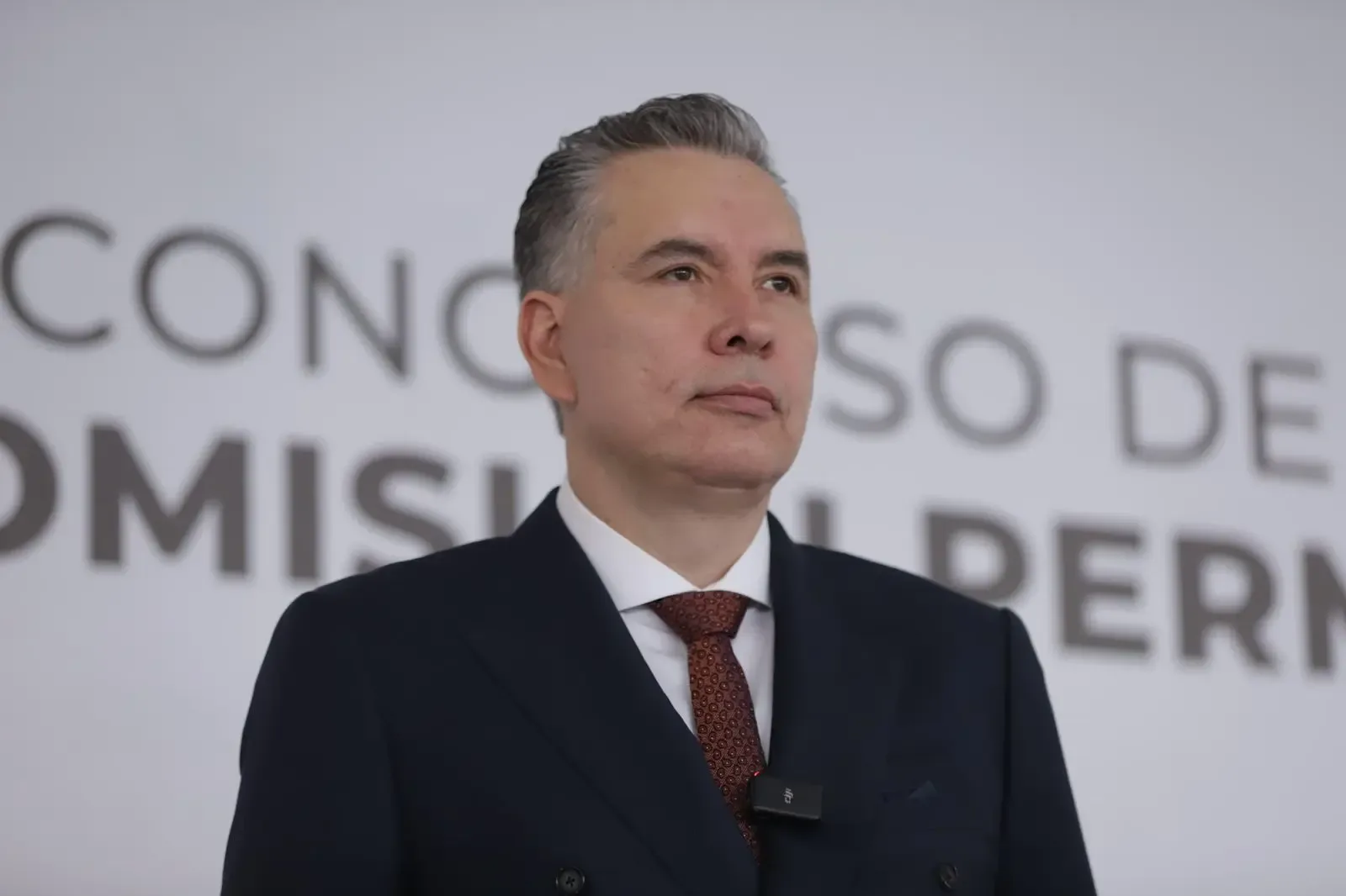Prisión Preventiva Oficiosa Dictada a Karina Barrón: Waldo Fernández y Abogado