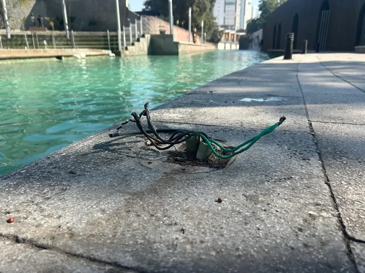 A menos de cuatro meses del Mundial de la FIFA 2026, el Paseo Santa Lucía muestra graves problemas de mantenimiento.