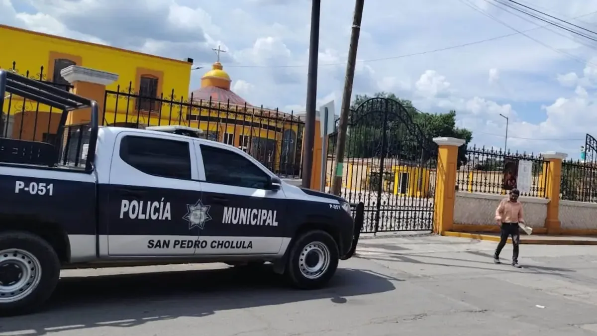 Dos hombres fueron encontrados sin vida; las autoridades investigan el caso en Puebla.