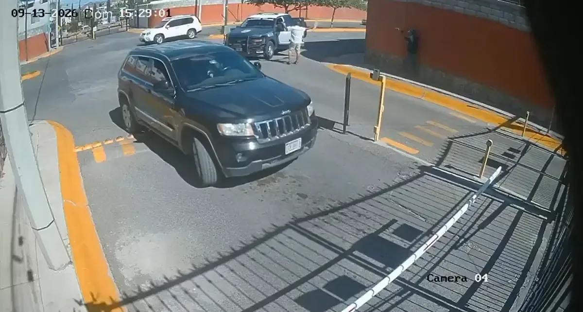 La intervención policíaca resultó en la muerte del agresor sin más incidentes en la zona.