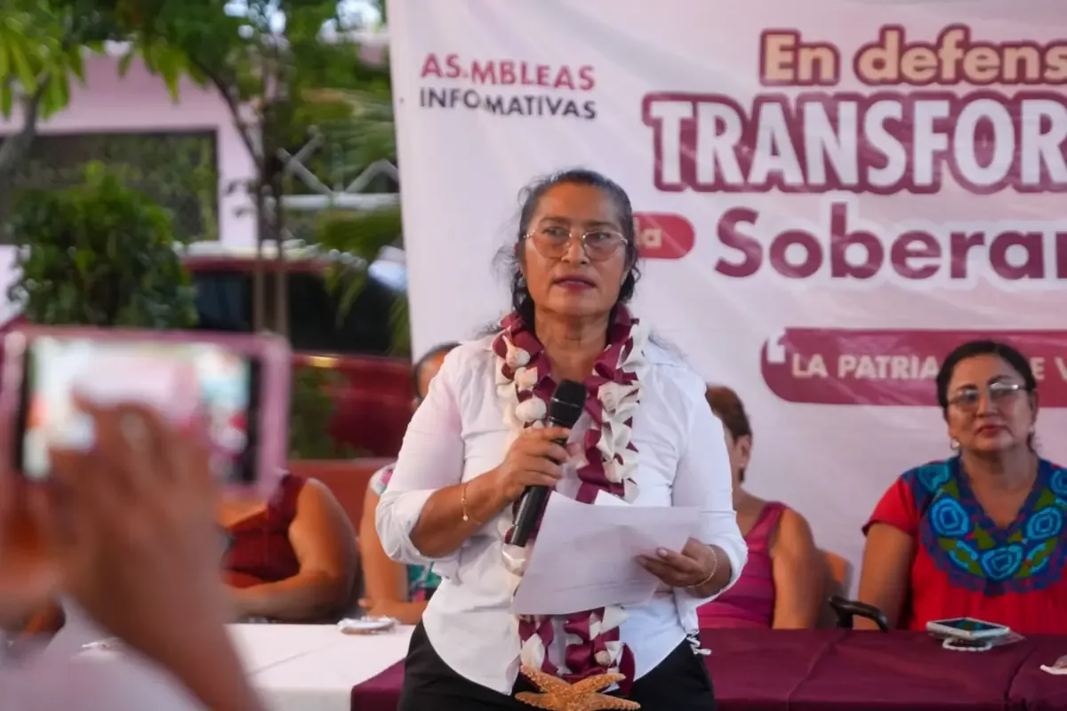 La asamblea en Ciudad Renacimiento destaca el trabajo previo de la exalcaldesa en favor de la comunidad.