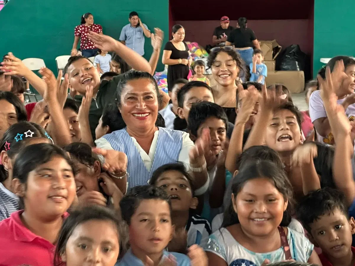 La presidenta municipal de Acapulco reunió a más de 500 niños en una fiesta llena de alegría y sorpresas.