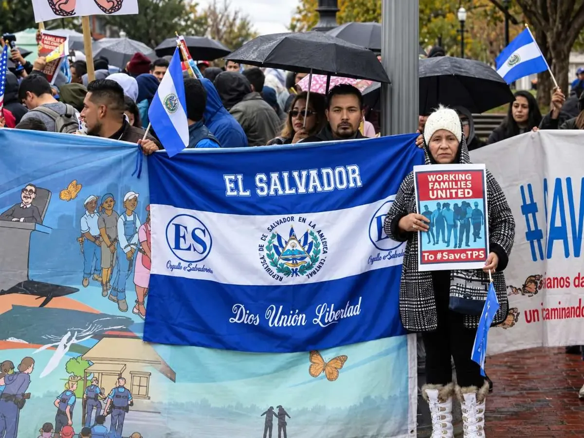 Conocer los derechos es fundamental para salvadoreños con TPS ante una posible detención.