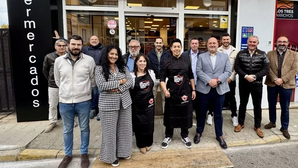 La apertura del nuevo supermercado busca dinamizar la economía local y ofrecer un servicio cercano a la población.