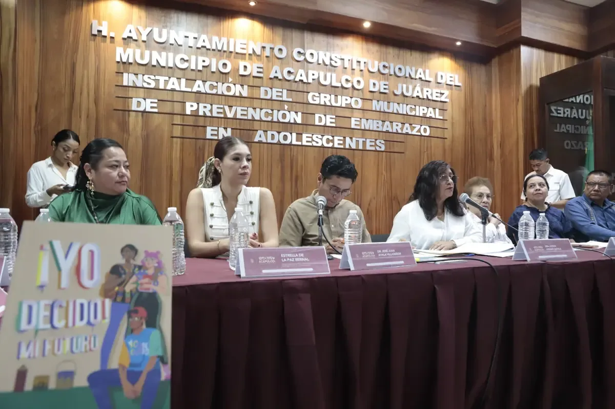 La alcaldesa de Acapulco destaca la importancia de proteger los derechos de la niñez.