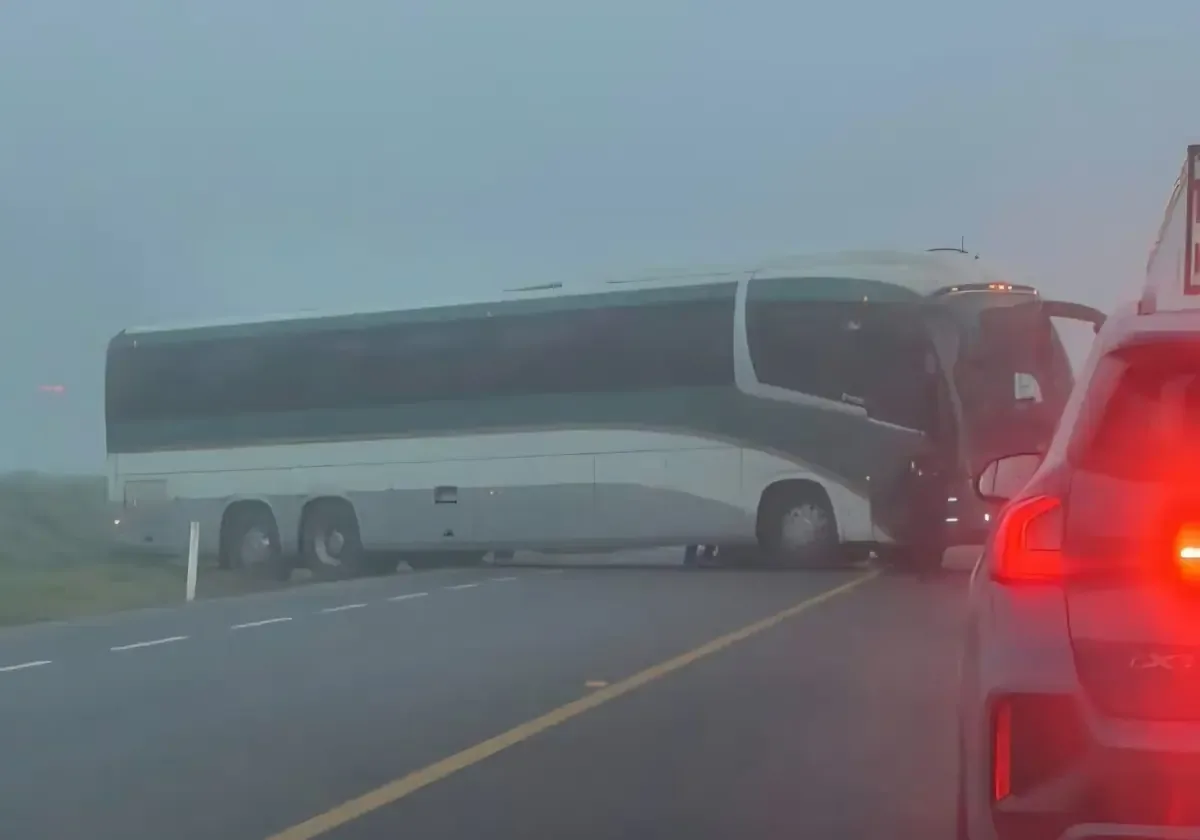 Un accidente en la autopista Lerma-Tenango afecta la circulación, sin reportes de heridos.