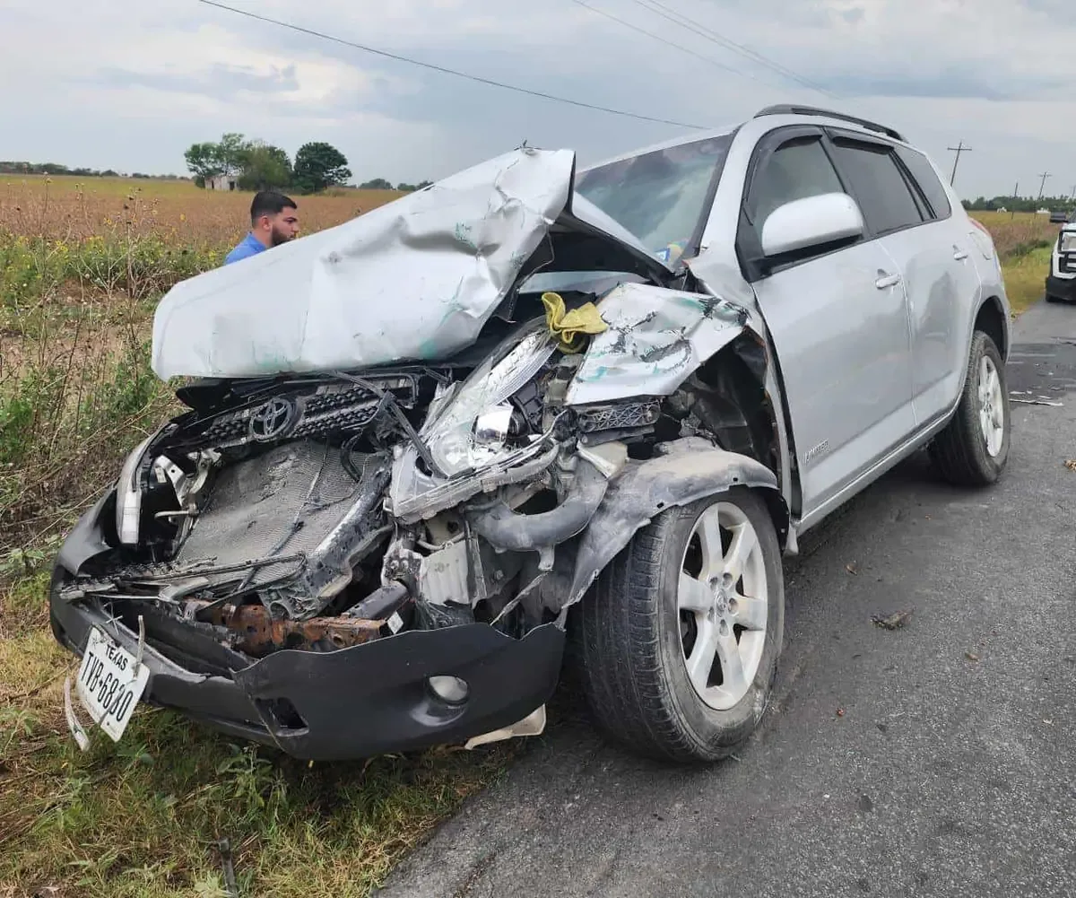 Un choque automovilístico en la carretera 82 generó atención por el saldo de dos mujeres heridas.