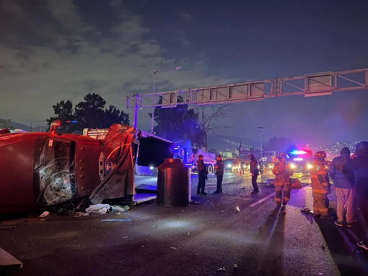 Accidente entre vehículos en la autopista México-Pachuca causa tragedia.