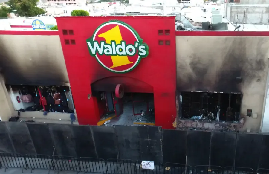 Acciones judiciales tras el incendio mortal en la tienda Waldos de Sonora.