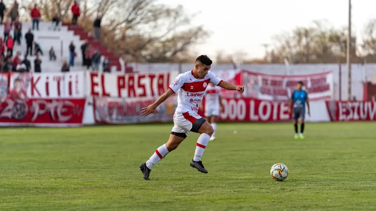 La Asociación de Cronistas Deportivos de Santiago celebró su gala anual, resaltando logros de destacados atletas y comunicadores.