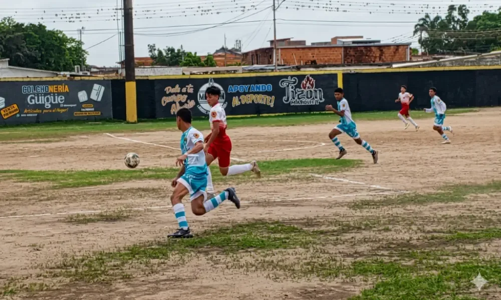 Equipos de la Universidad de Carabobo mantienen posiciones privilegiadas en el torneo de fútbol regional.