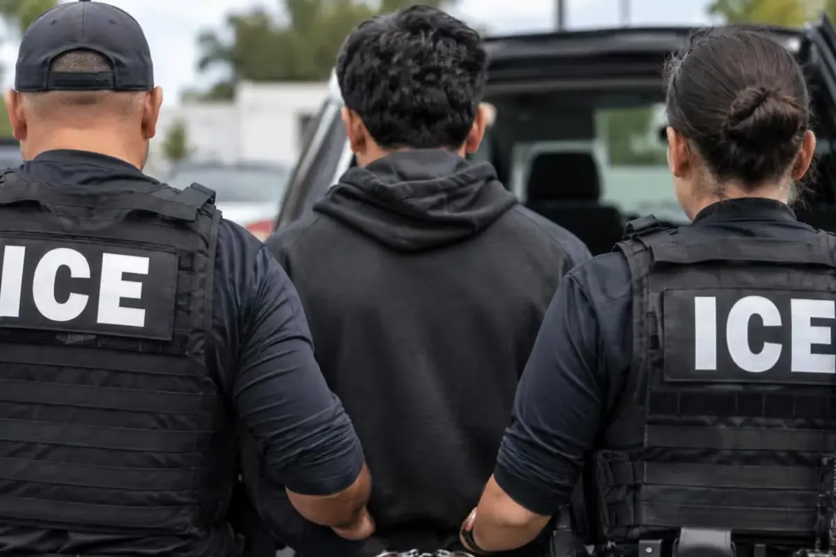Un nuevo informe de la ACLU denuncia el impacto de las deportaciones masivas en derechos civiles y democracia.