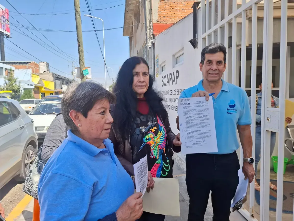 Activistas denuncian ineficiencia de Concesiones Integrales en la atención de fugas.