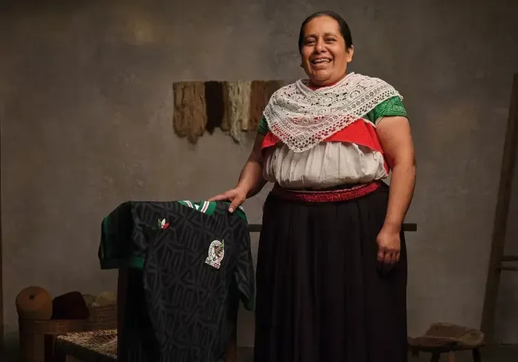 Petra y Cata representan el talento artesanal detrás del tercer uniforme de la Selección Mexicana para el Mundial 2026.