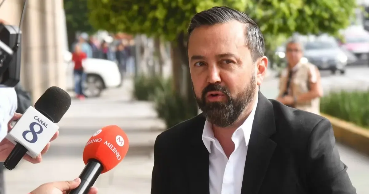 La tensa relación entre los miembros de Morena se agudiza con acusaciones sobre propiedades y aspiraciones políticas.