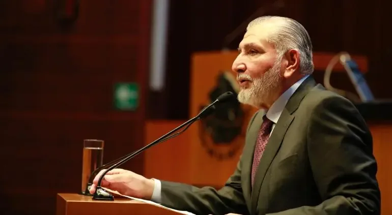 Se revela que políticos buscan ser informantes para obtener protección en EE. UU.