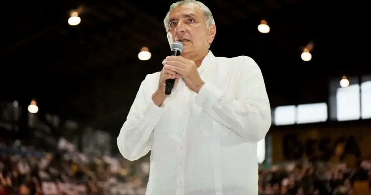 Adán Augusto López, excoordinador de senadores de Morena, en medio de controversias.