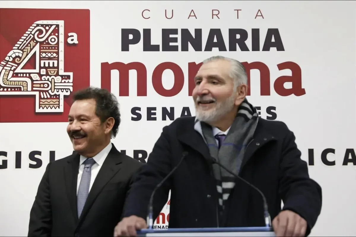 Adán Augusto López Hernández durante la reunión donde anunció su renuncia.