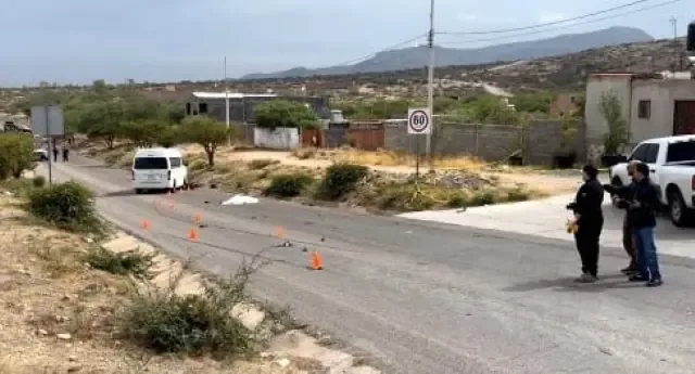 Un joven motociclista perdió la vida en un choque ocurrido en la carretera estatal 99, generando preocupación por la seguridad vial.