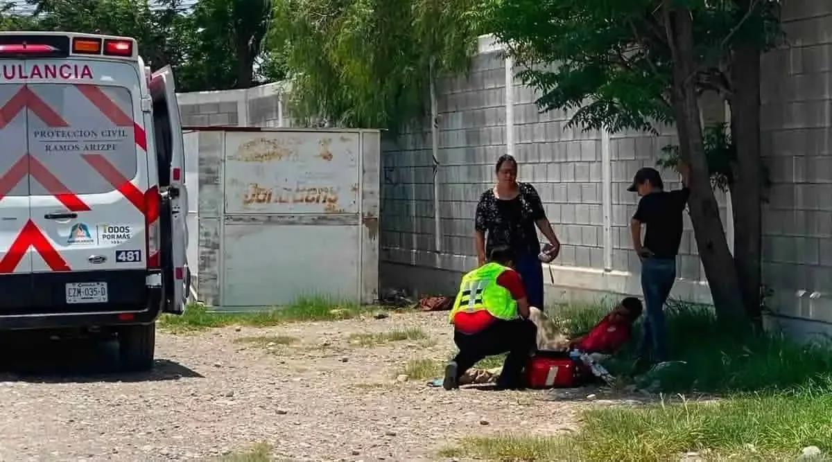 Autoridades verificaron la salud de Francisco, quien fue encontrado por familiares en su hogar.