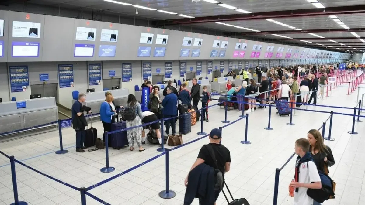 En el inicio de la jornada, el aeropuerto opera sin cancelaciones ni retrasos significativos.