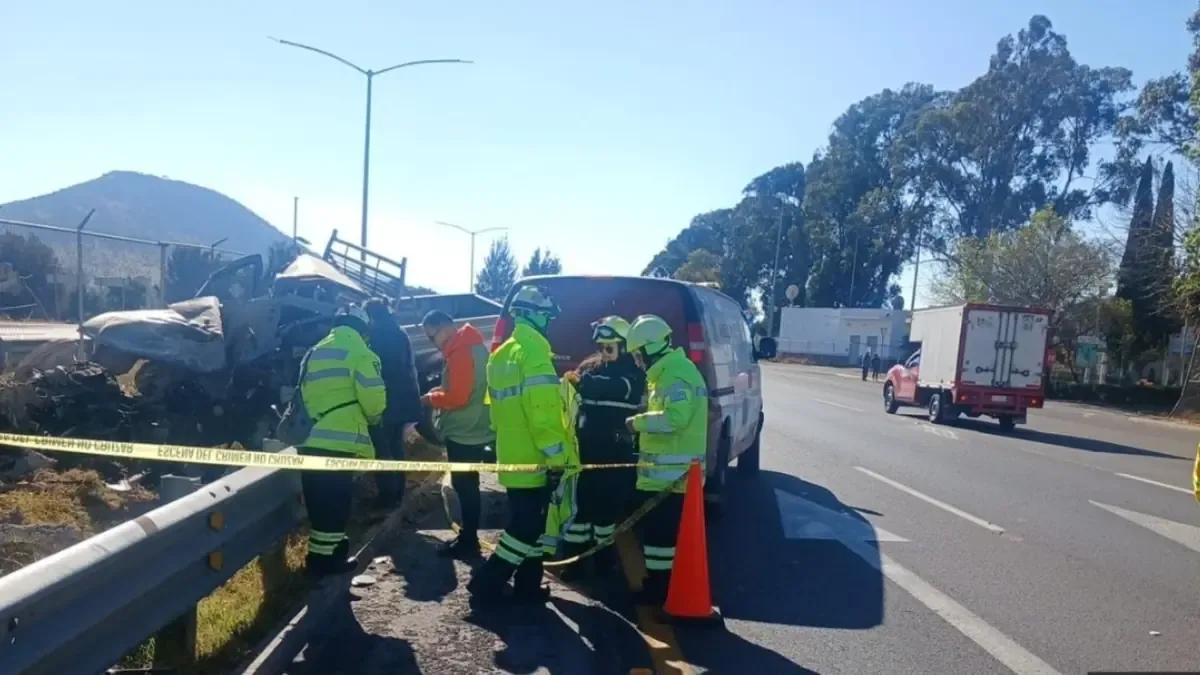Afectaciones en la autopista México-Querétaro afectan la llegada de miles de vehículos a la capital.