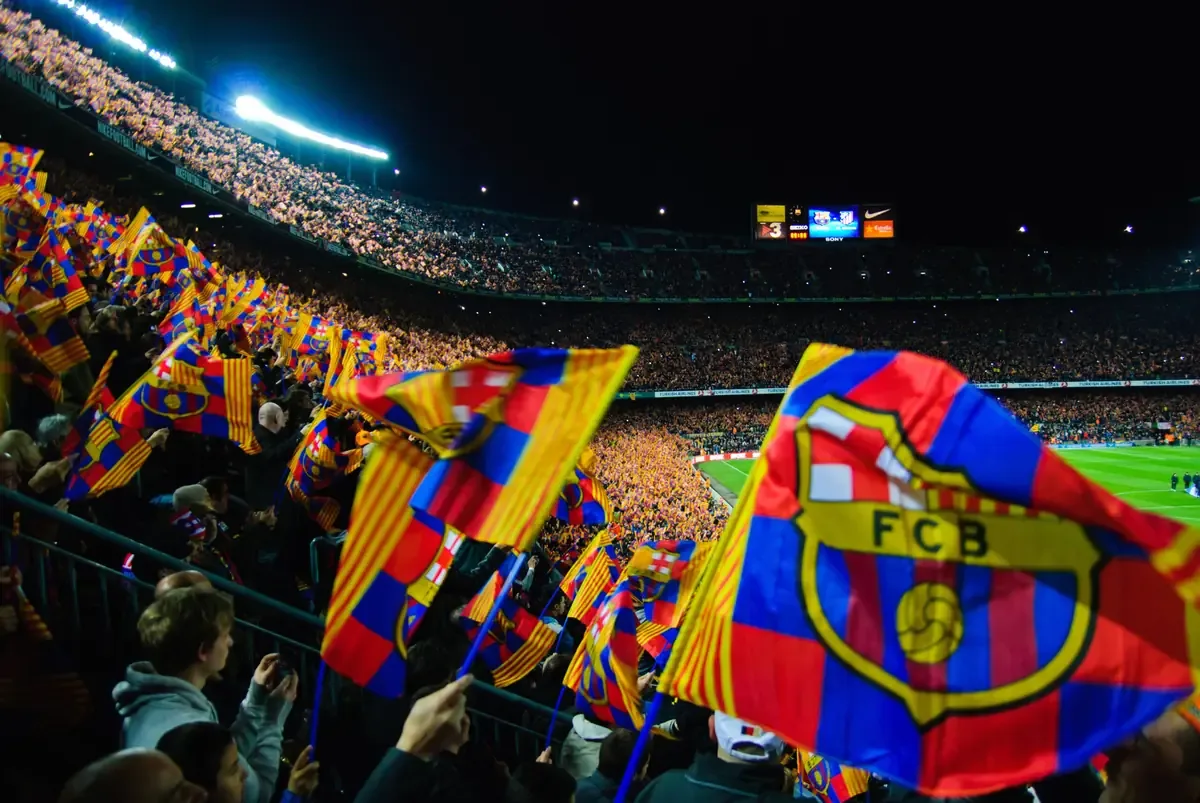 La alta demanda de entradas obliga a los hinchas a planear sus viajes con anticipación.