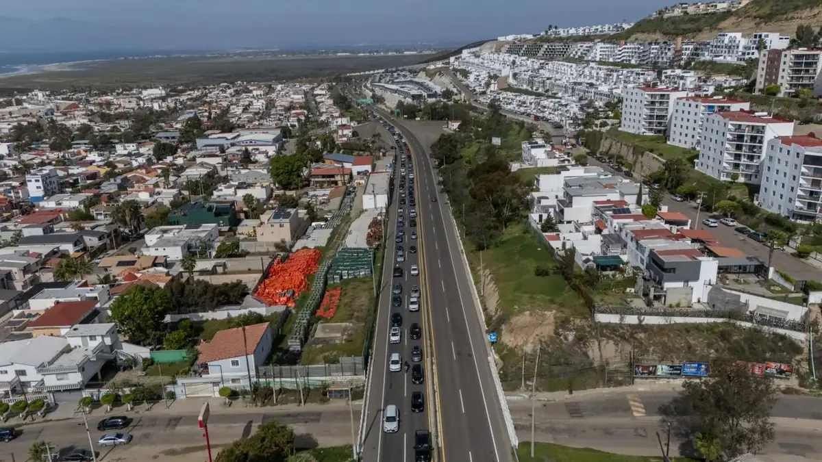 Afluencia elevada por el Día del Amor y la Amistad causa congestionamiento en la ruta.