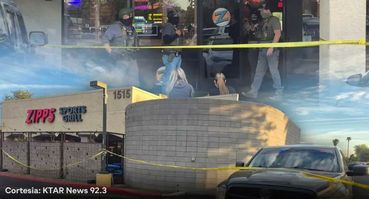 Agentes federales durante operativos en Zipps Sports Grill en Phoenix, Arizona.