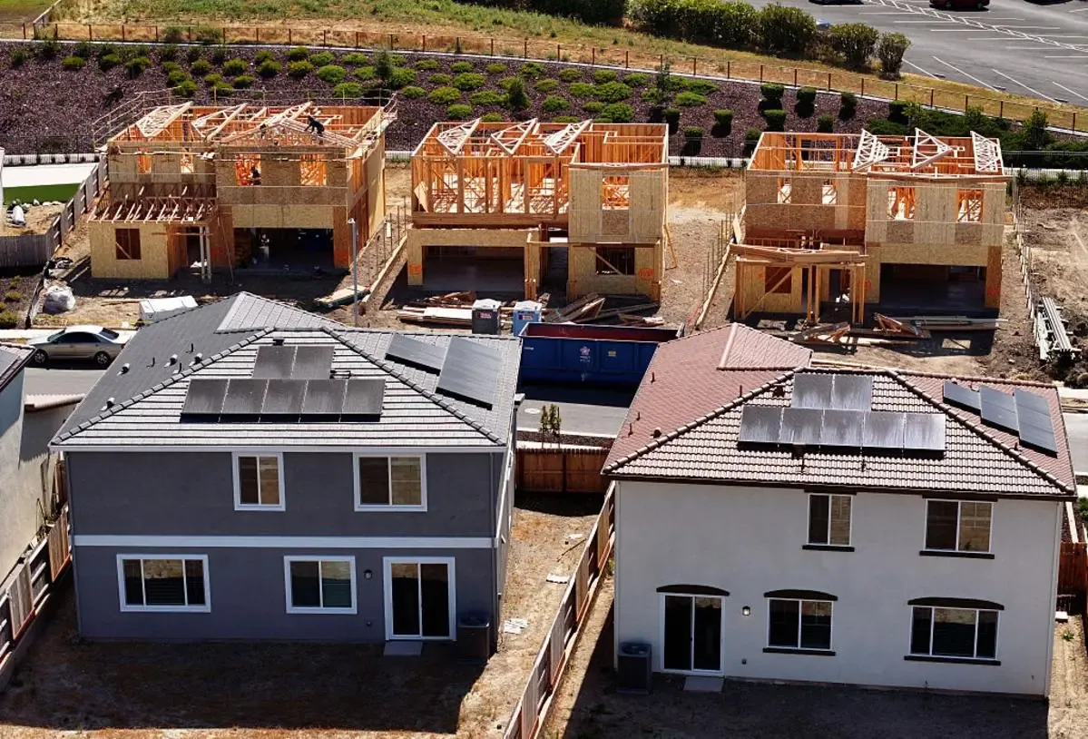 Al parecer, el programa de vivienda en Washington discrimina por raza en la ayuda económica.