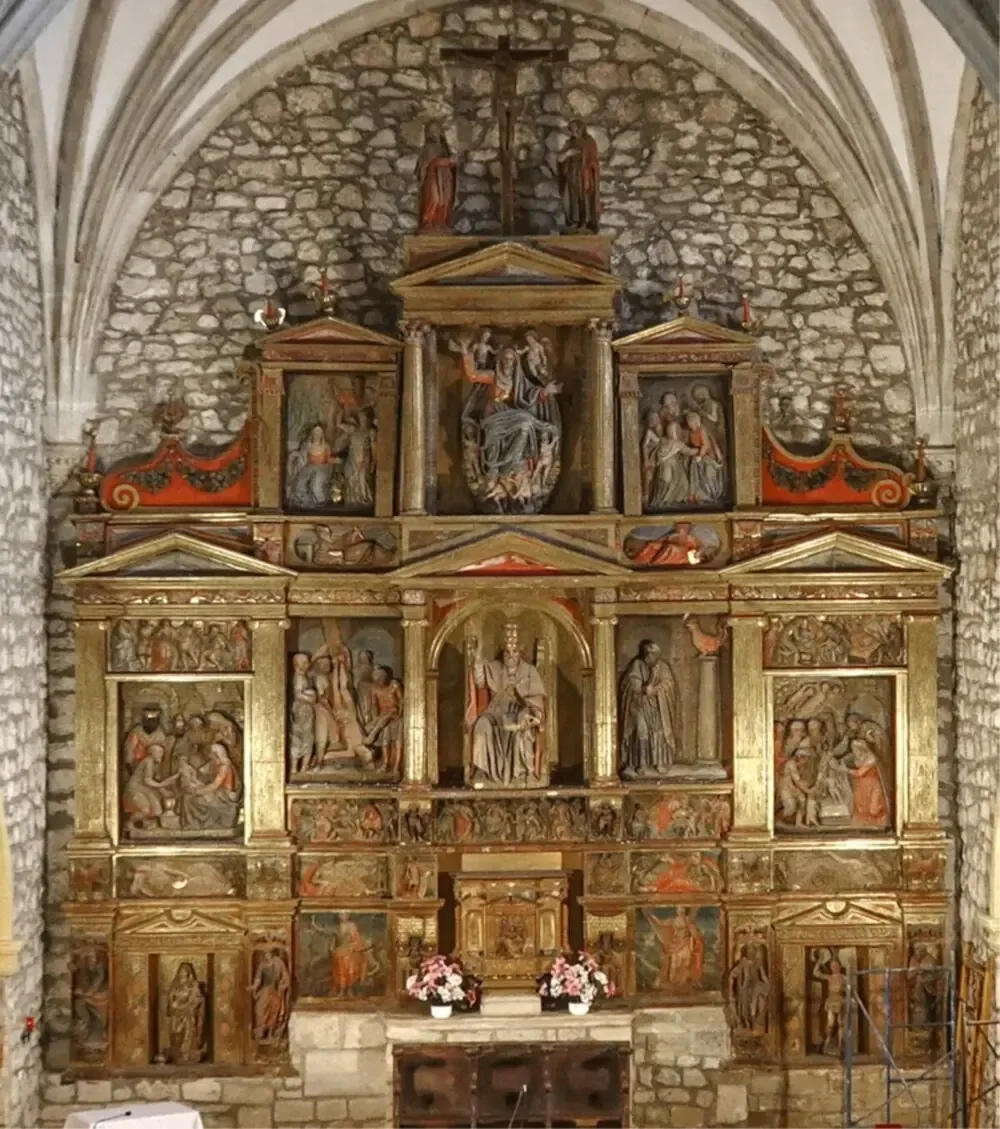 La restauración del retablo es esencial para preservar el patrimonio artístico y cultural de la región.