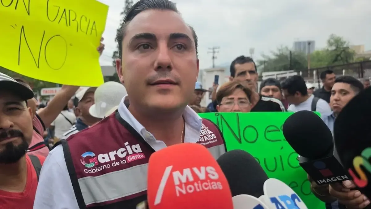 La falta de agua en García impulsa una protesta pacífica hacia el gobierno estatal.