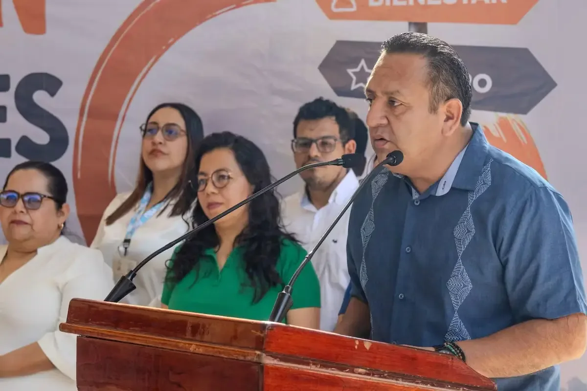 La fiscalía de Veracruz solicita el desafuero del alcalde por la muerte de Roxana Guzmán, un caso que expone la vulnerabilidad de periodistas.