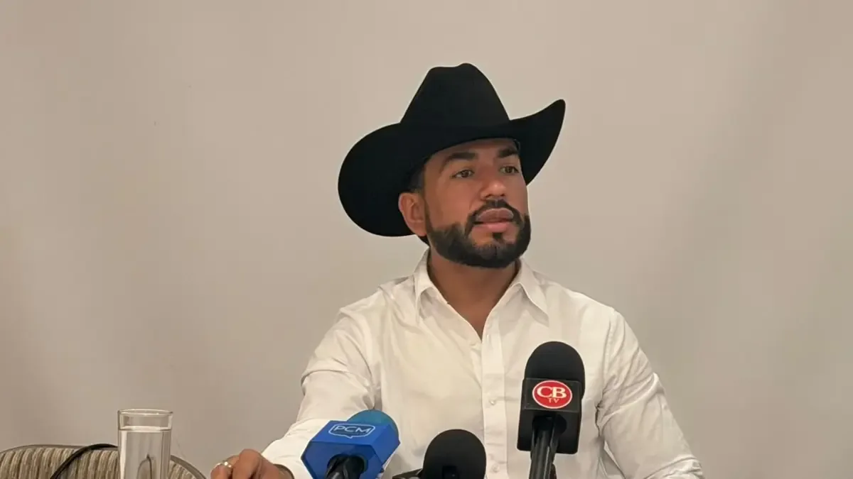 El edil busca establecer un precedente ante acusaciones de la delincuencia organizada.